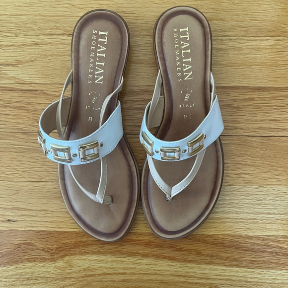 Italian Shoemakers size 8 flip flop sandals white tan gold - Picture 2 of 4